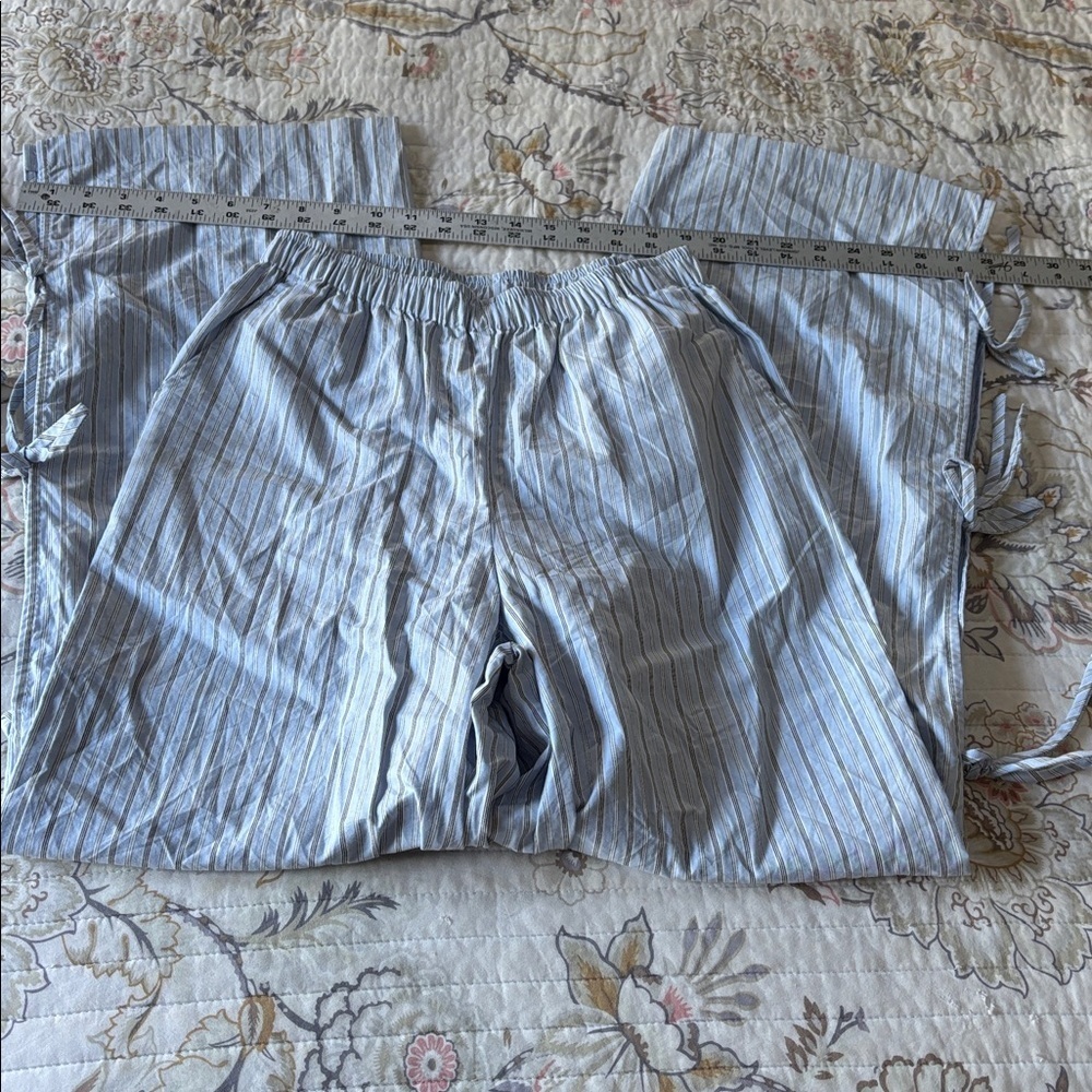 NWOT Wild Fable Blue Striped Pants With Bows - Picture 9 of 12